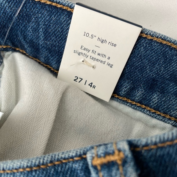 NWT Abercrombie High Rise Mom Jean size 27/4 - Picture 10 of 12
